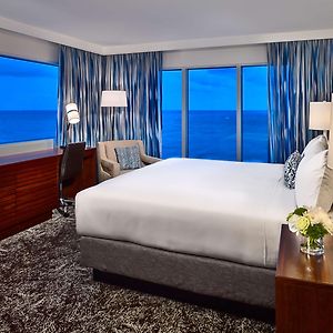 Preferred Corner King Room Ocean View